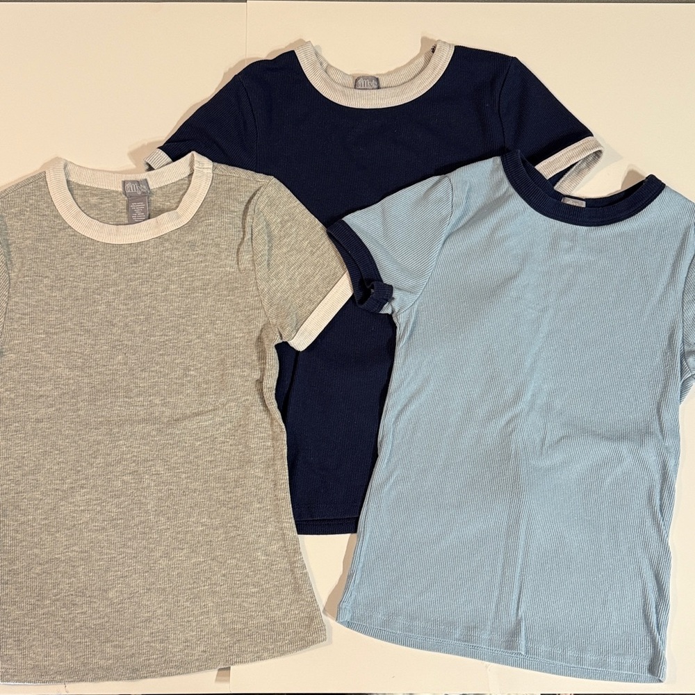 TILLYS teens gray white blue Colorblock tee shirts set of 3 size Small (7/8)